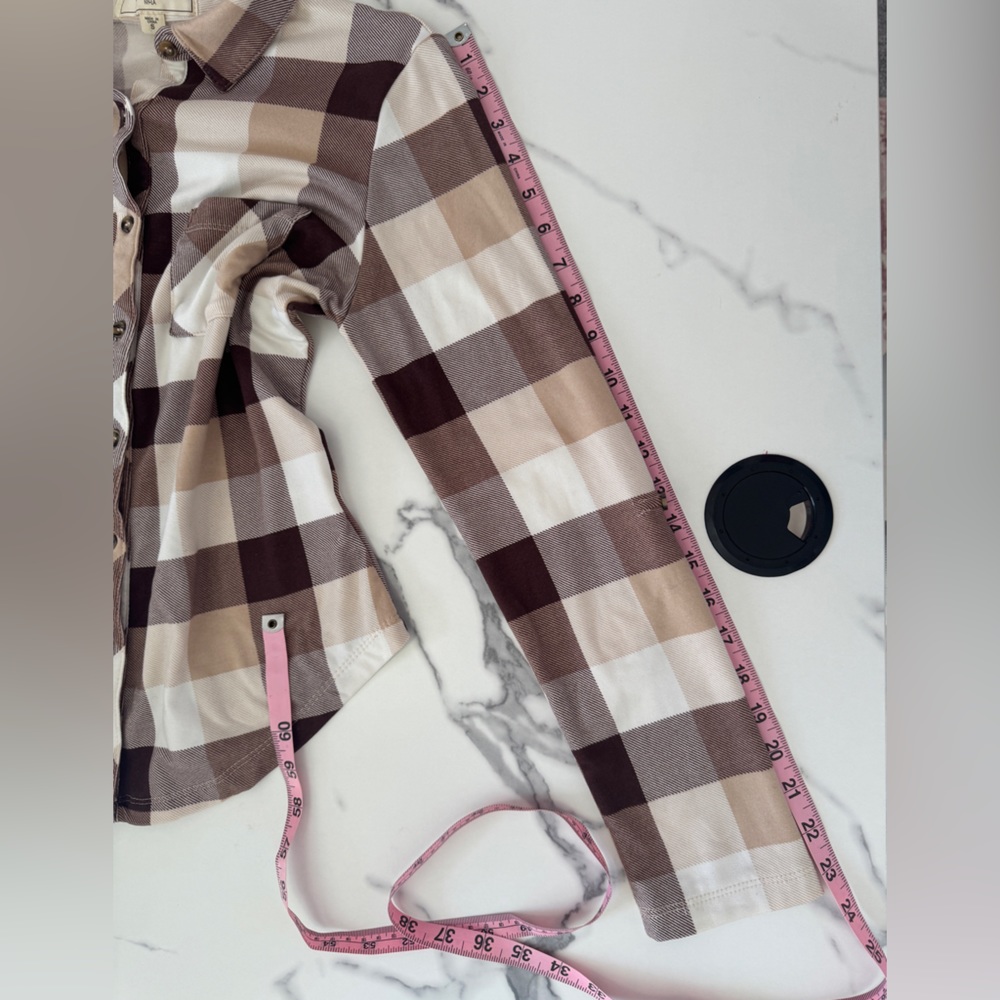Women’s Small Plaid Button Down‎ - Picture 5 of 6